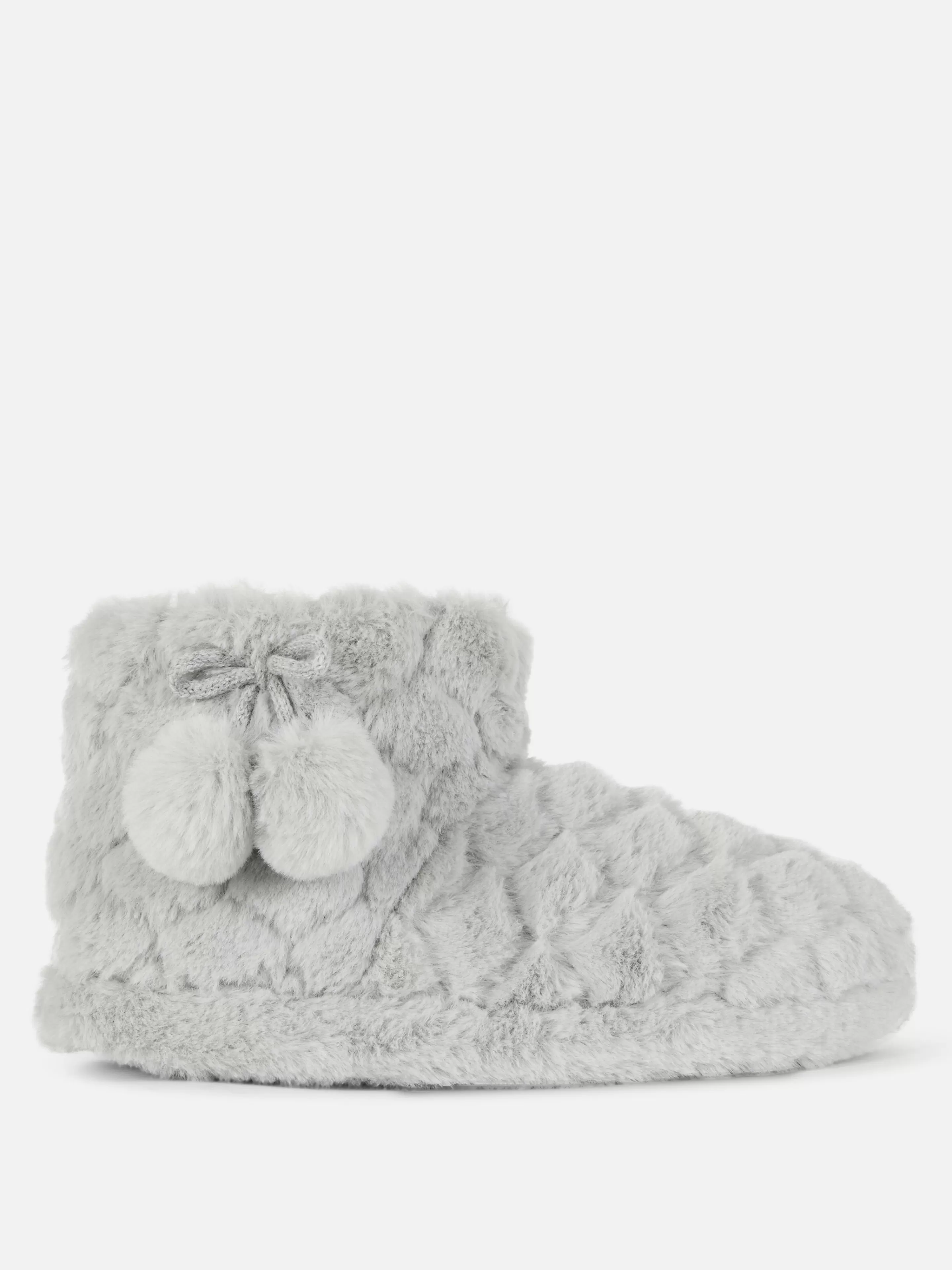 Primark Hausschuhe | Flauschige Hausstiefel Mit Bommeln Grau