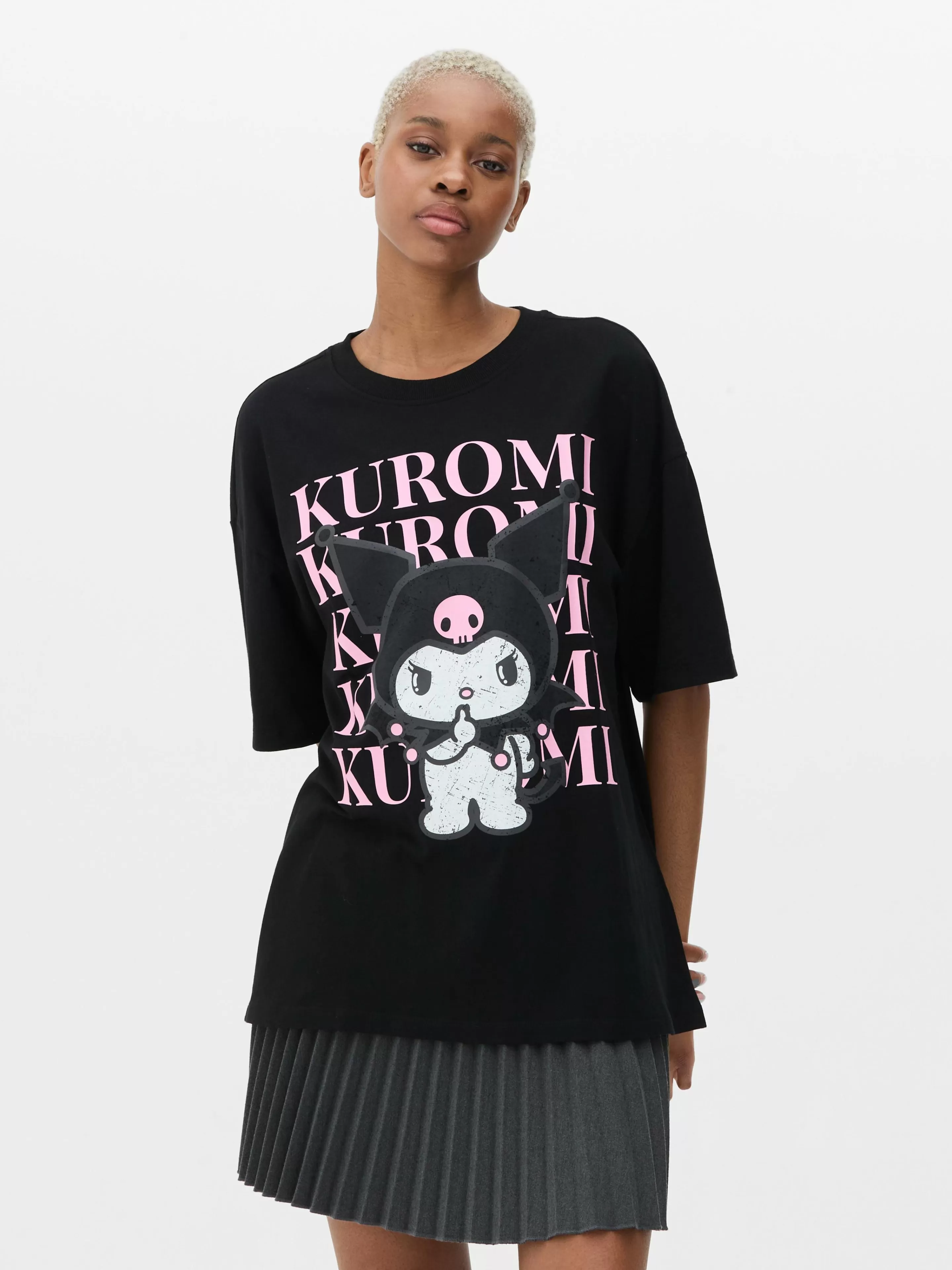 Primark Tops Und T-Shirts | „Hello Kitty Kuromi“ T-Shirt Im Oversized-Look Schwarz