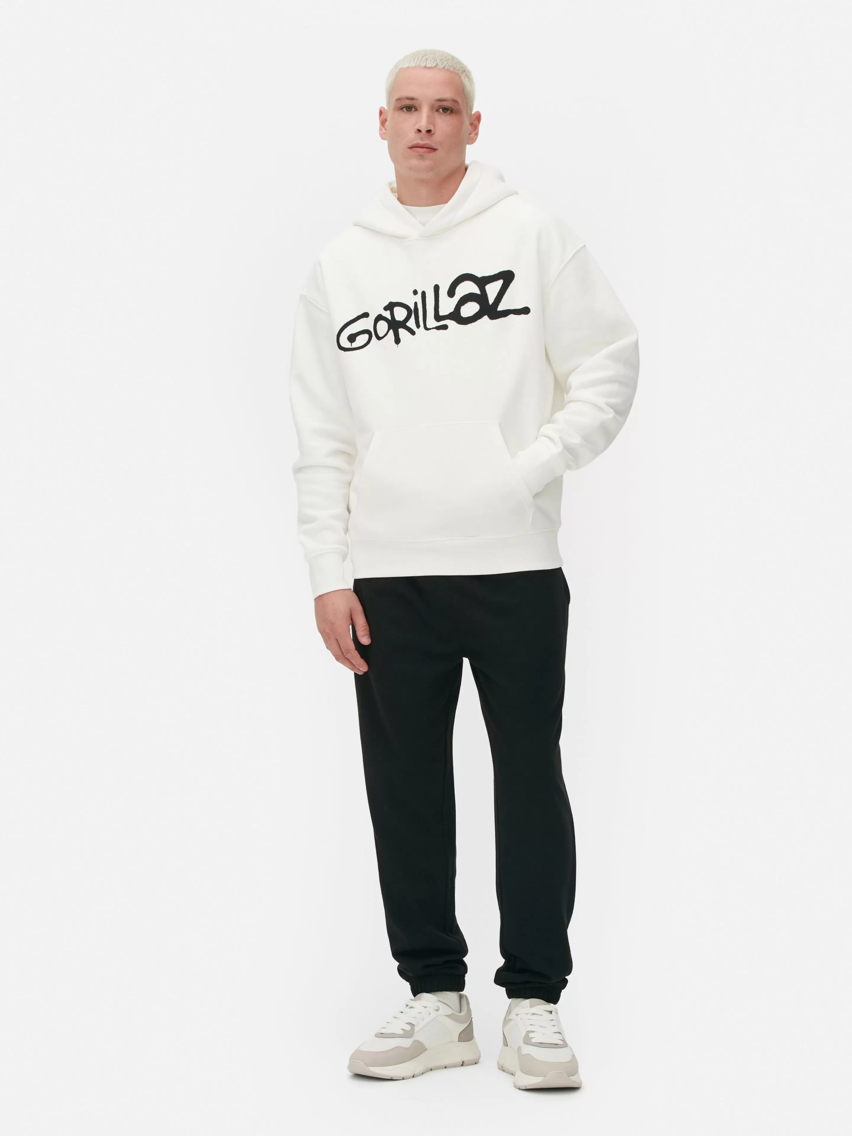 Primark Grafik-T-Shirts Und -Sweatshirts | Hoodies Und Sweatshirts | Hoodie Mit Tarnmuster Und „Gorillaz“ Grafik Ecrufarben