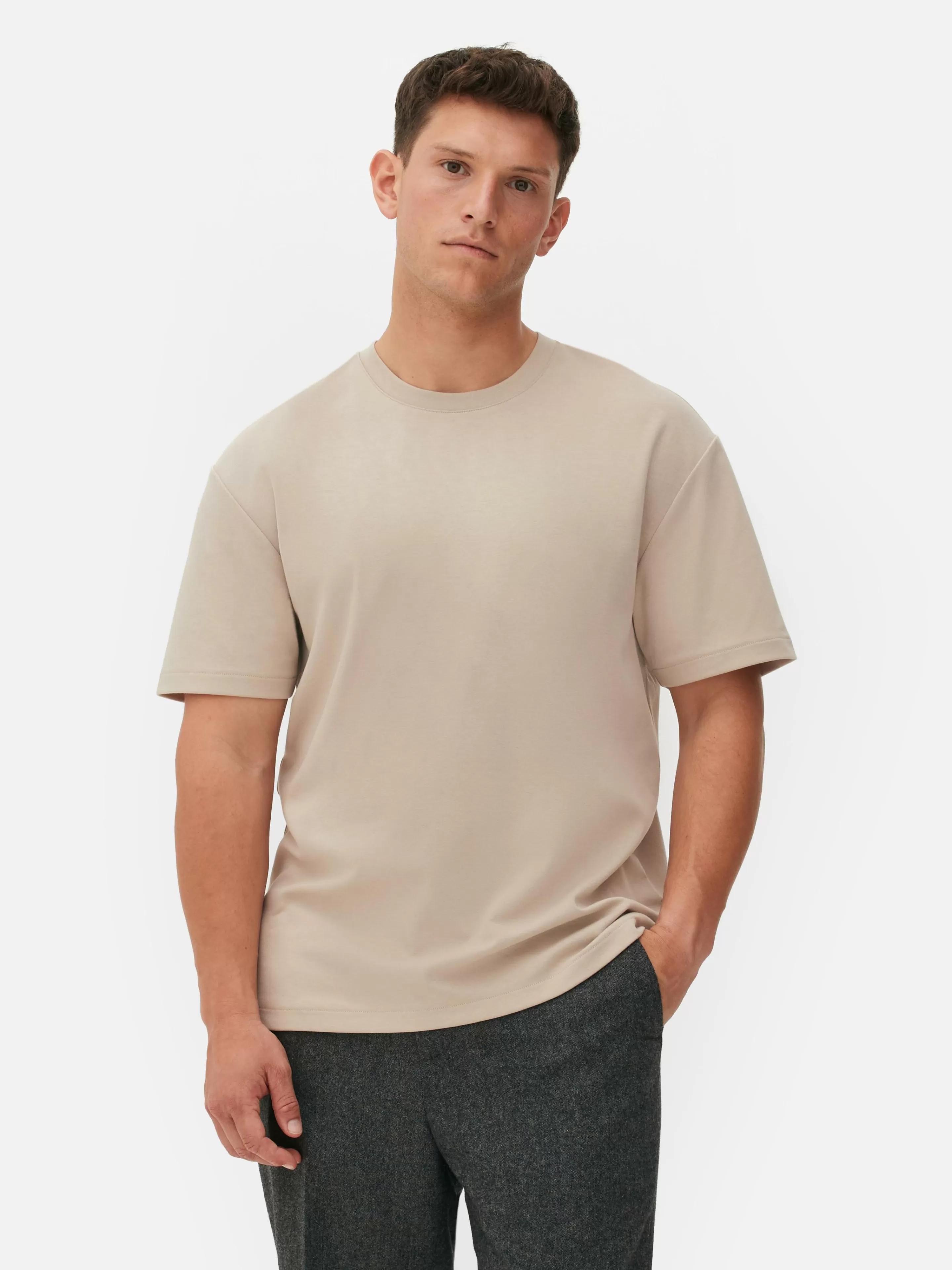 Primark Tops Und T-Shirts | „Kem“ T-Shirt In Lässiger Passform Ecrufarben