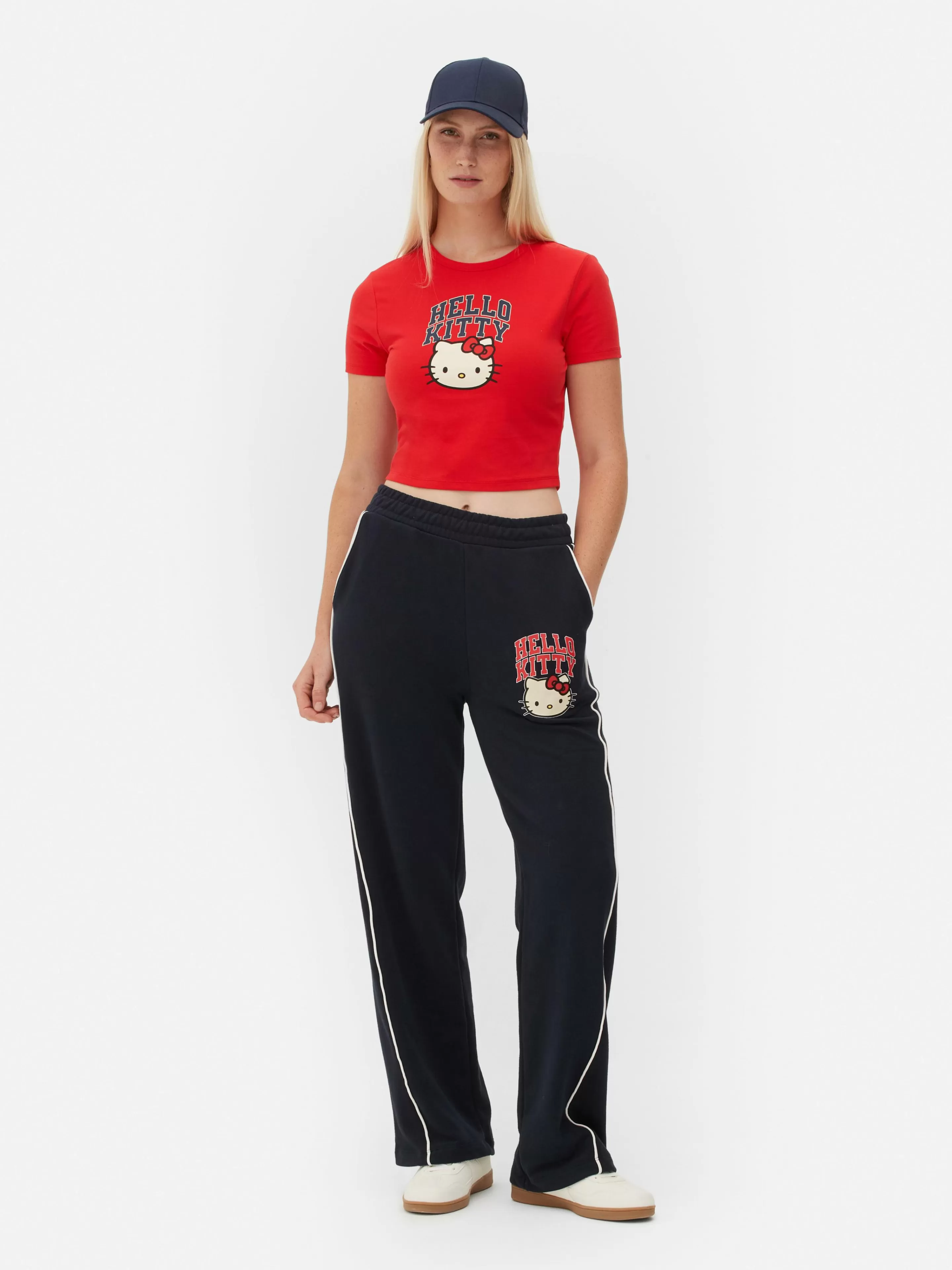 Primark Tops Und T-Shirts | Kurzes „Hello Kitty“ T-Shirt Rot