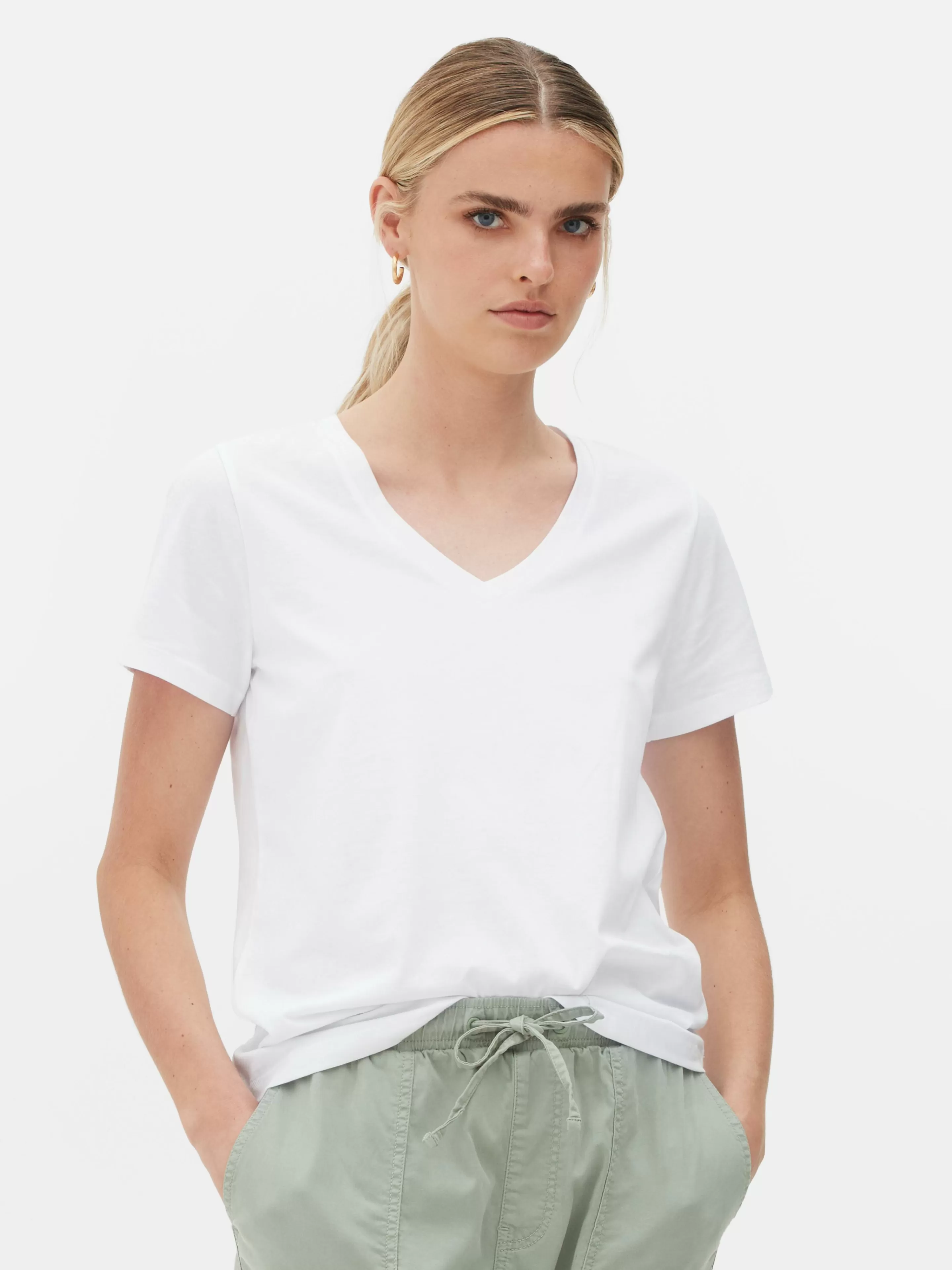 Primark Tops Und T-Shirts | Kurzärmeliges T-Shirt Mit V-Ausschnitt Weiß