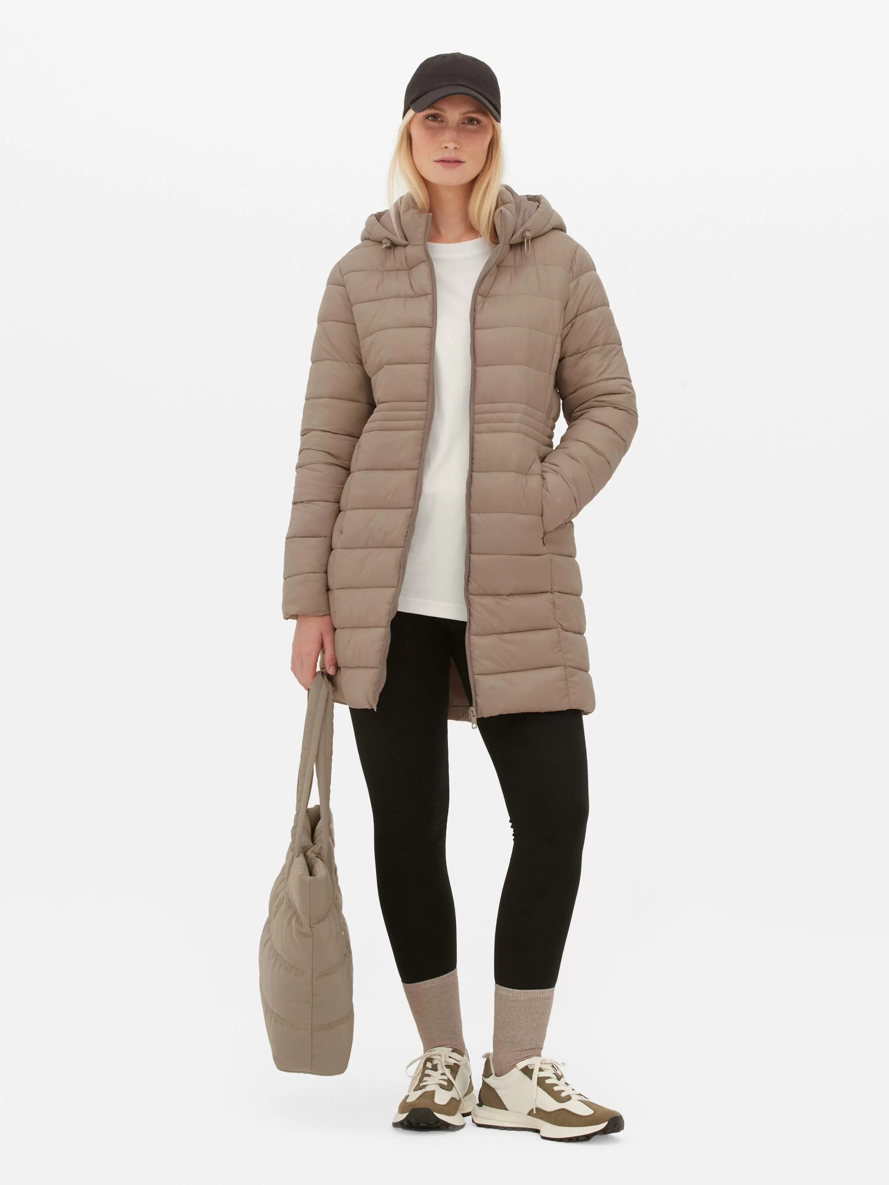 Primark Jacken Und Mäntel | Lange, Leichte Pufferjacke Mokkafarben