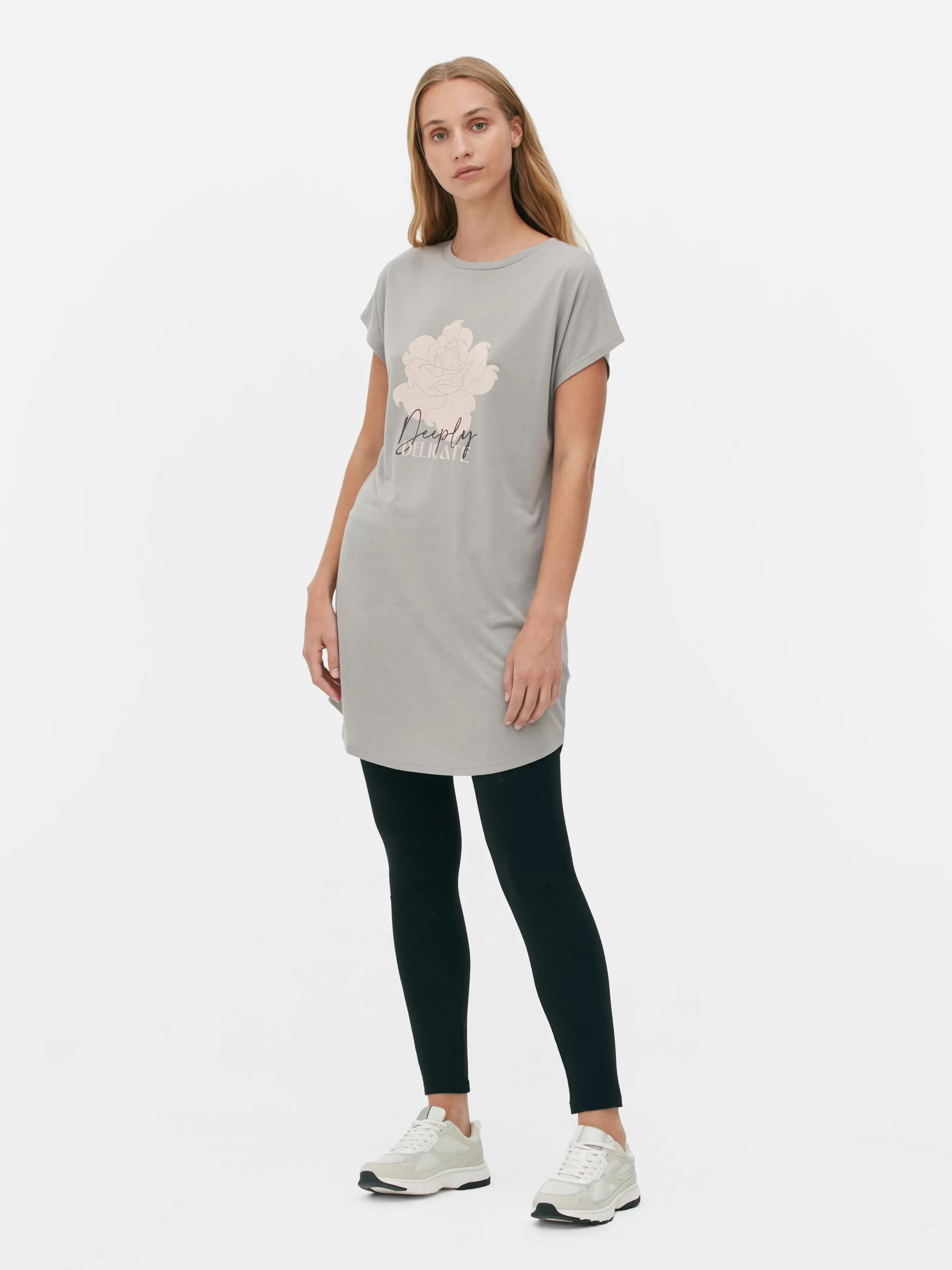 Primark Tops Und T-Shirts | Langes T-Shirt Mit Rundhalsausschnitt Grau