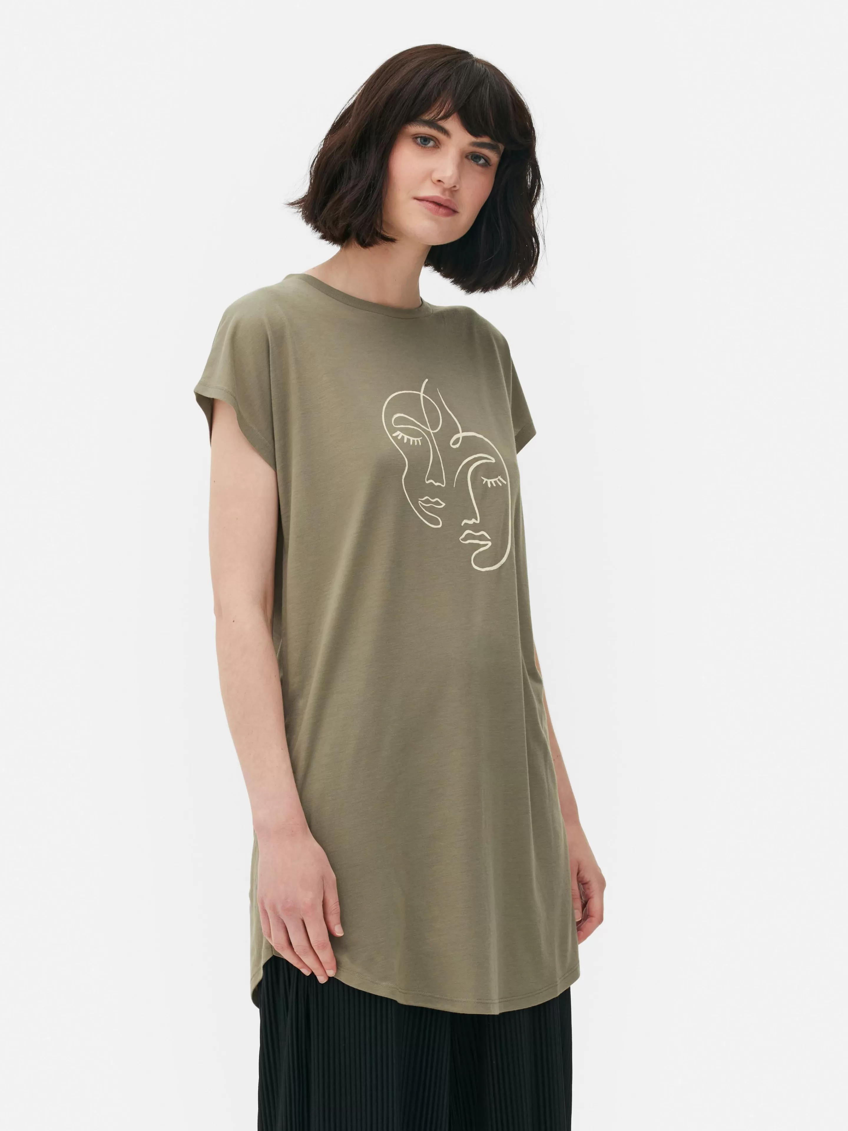 Primark Tops Und T-Shirts | Langes T-Shirt Mit Rundhalsausschnitt Khakifarben