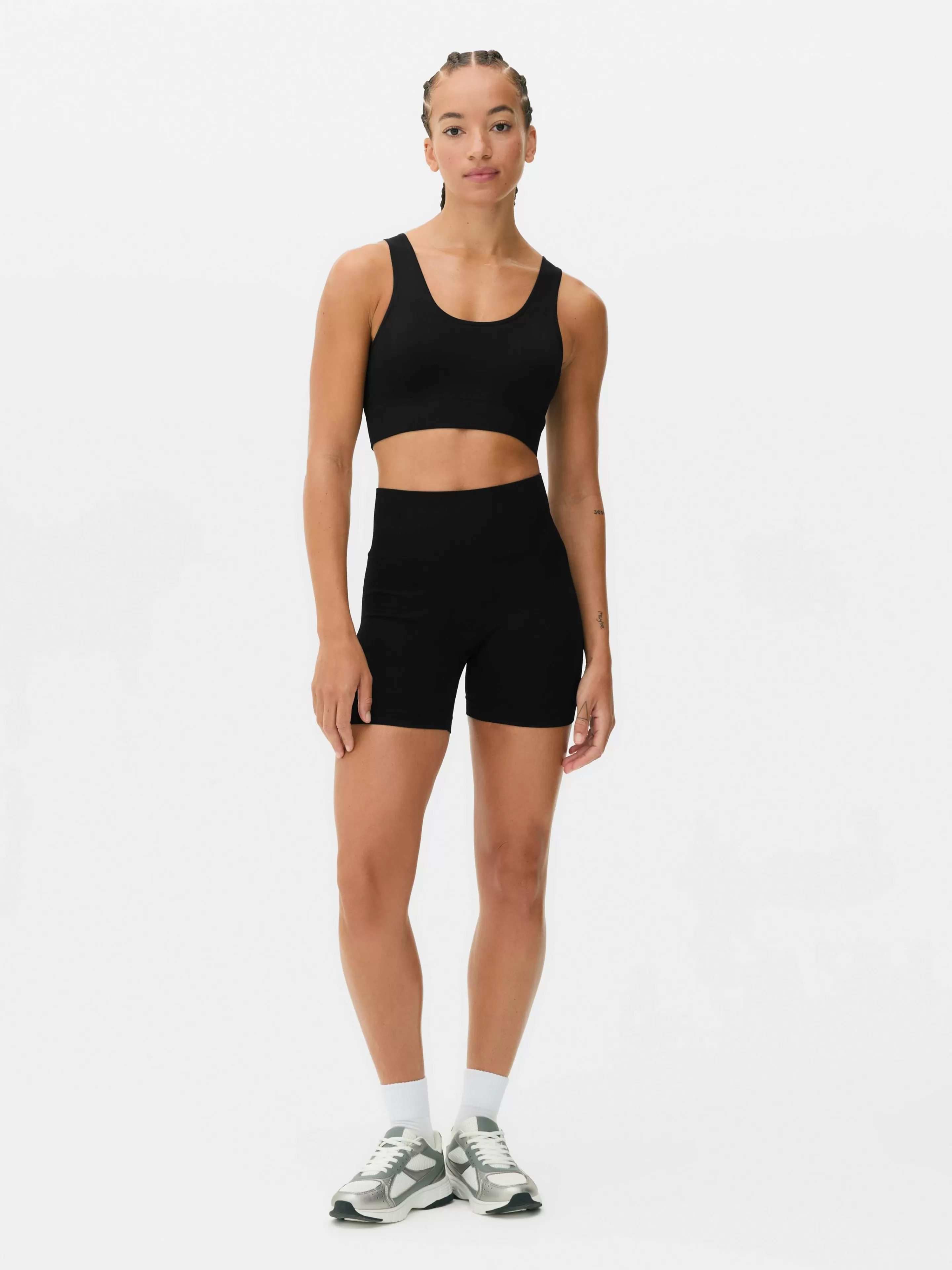 Primark Fitnesskleidung Und Activewear | Nahtlose Performance-Shorts Mit Hoher Taille Schwarz