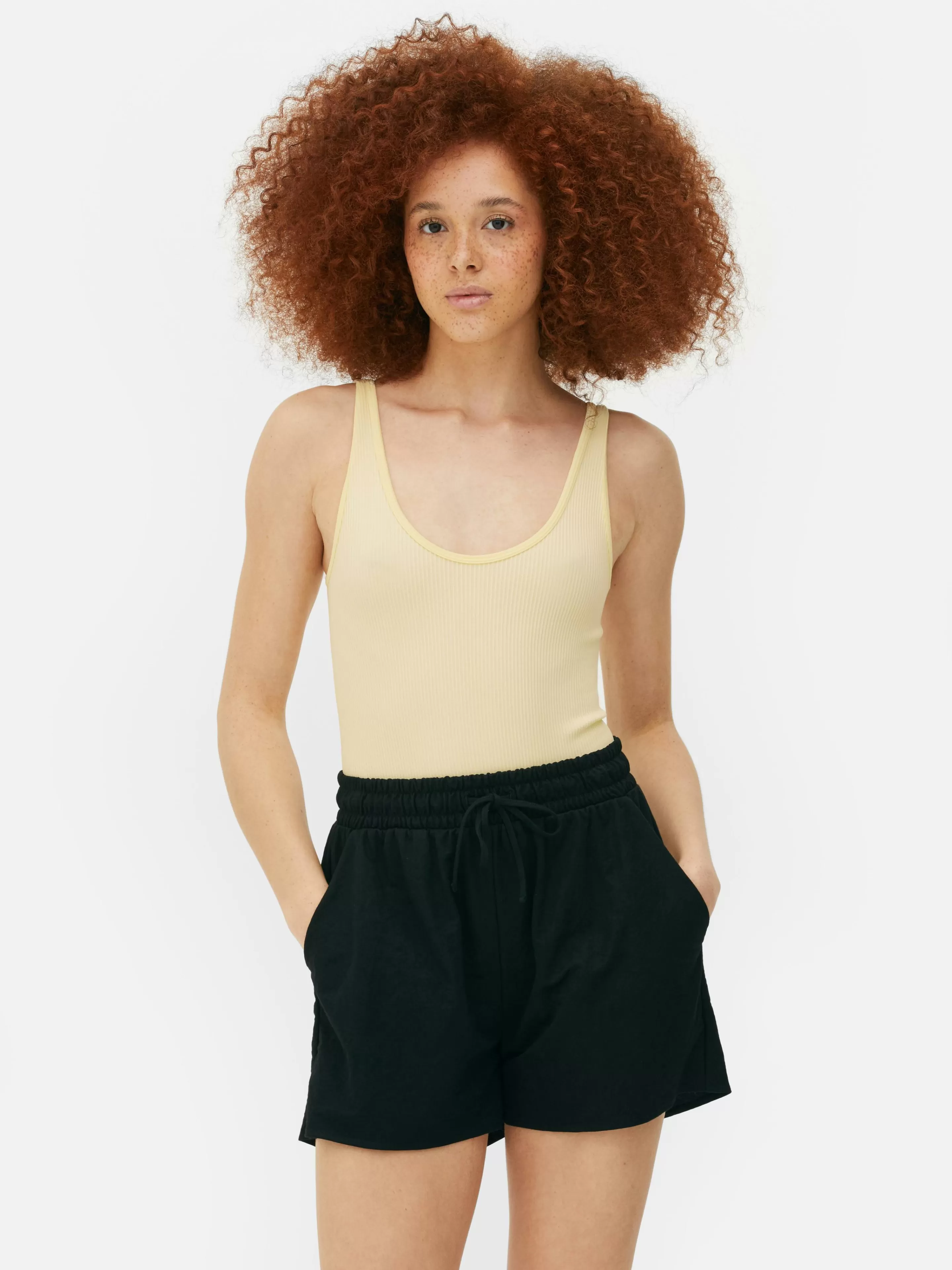 Primark Tops Und T-Shirts | Nahtloser, Gerippter Bodysuit Mit U-Ausschnitt Zitronengelb