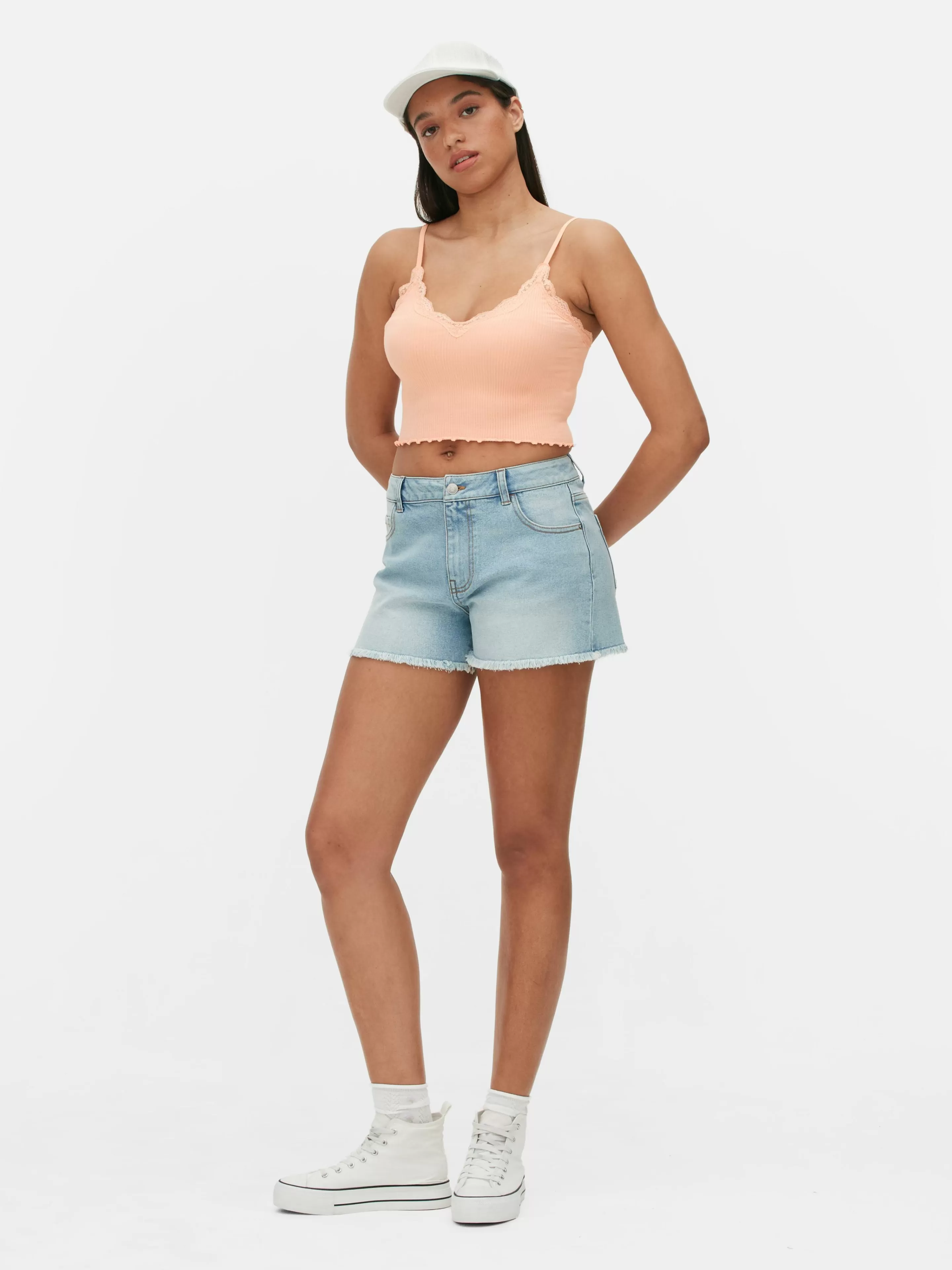 Primark Tops Und T-Shirts | Nahtloses, Kurzes Trägertop Mit Spitzenbesatz Pfirsichfarben