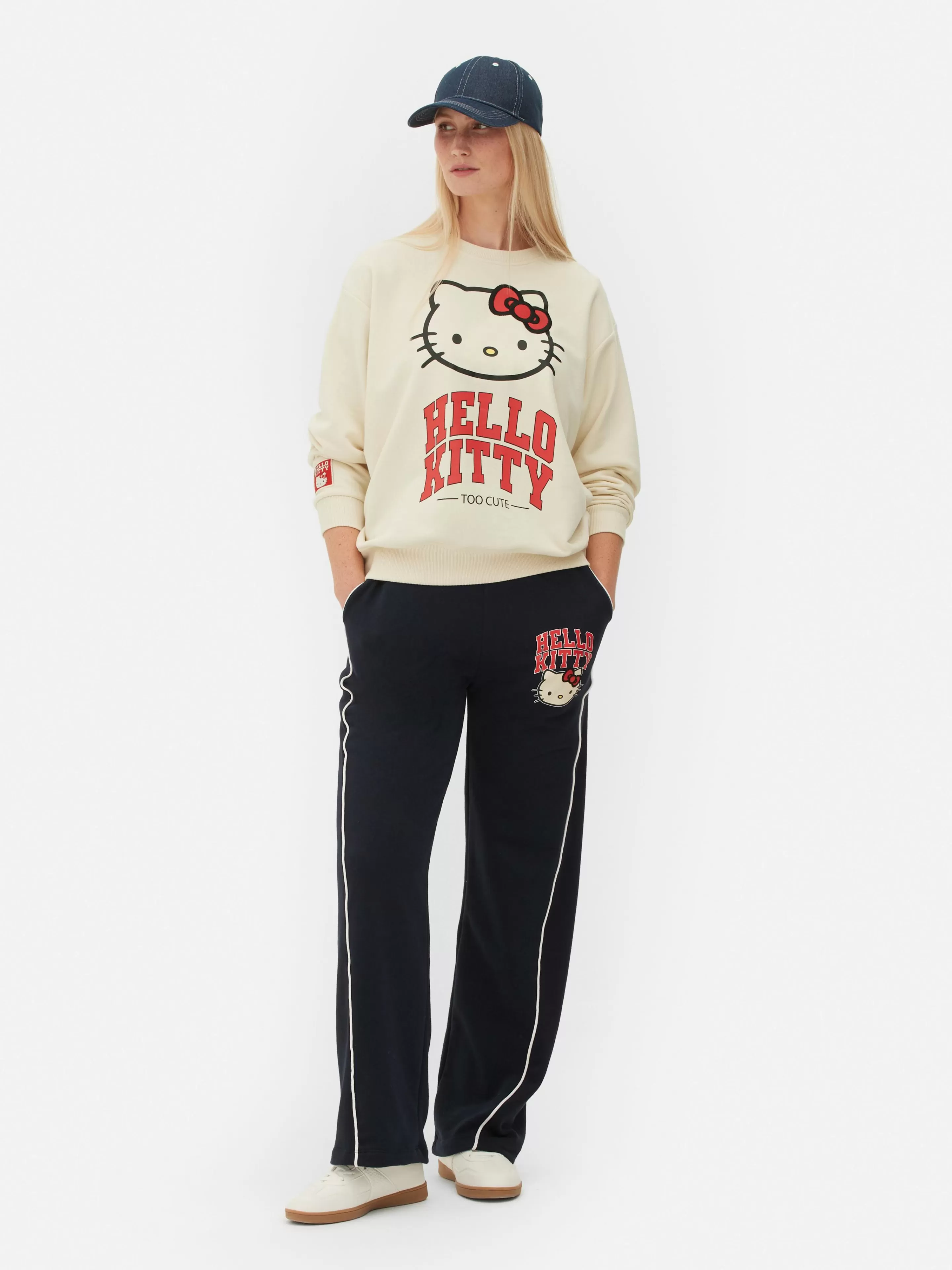 Primark Hoodies Und Sweatshirts | Sportliches „Hello Kitty“ Sweatshirt Mit Grafik Cremefarben